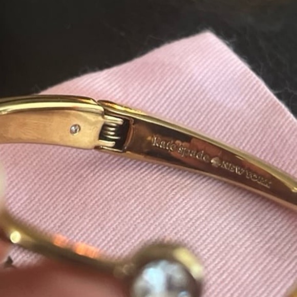 Spot The Spade Open Hinge Bangle katespade authentic #869 - Picture 8 of 12